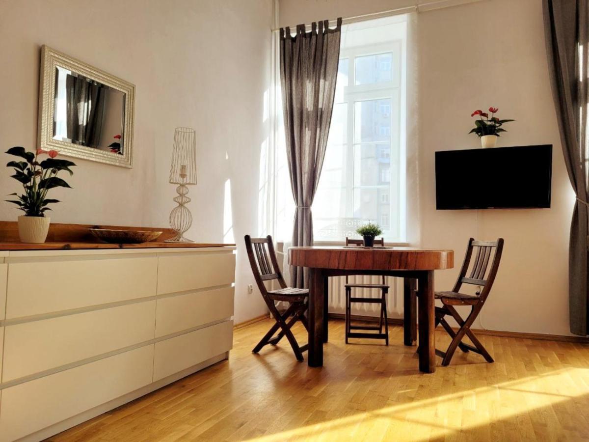 Przytulne Apartamenty W Centrum Warszawy Lok 2 Warsaw Exterior photo