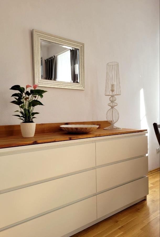 Przytulne Apartamenty W Centrum Warszawy Lok 2 Warsaw Exterior photo